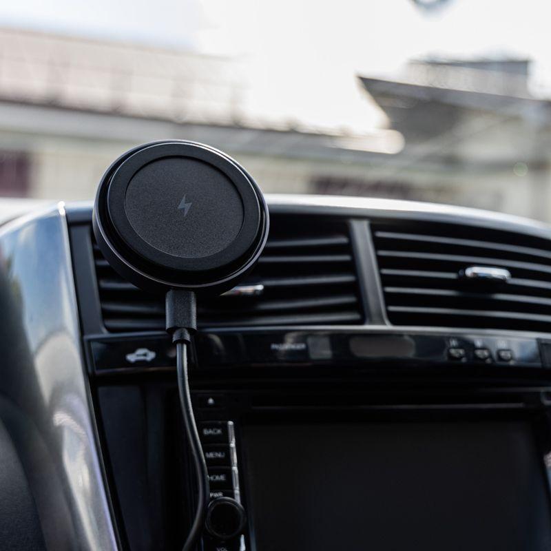  Держатель автомобильный с беспроводной зарядкой MagSafe Strong 15Вт Rexant 40-0611 фото в каталоге от BTSprom.by