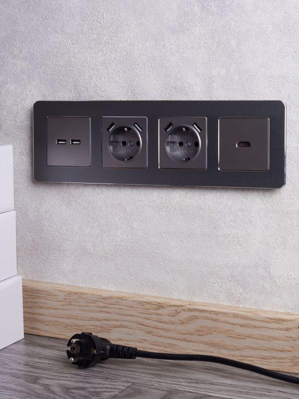  Розетка BRITE USB A+A 3.1А РЮ10-1-БрС механизм сталь IEK BR-U21-D31-K46 фото в каталоге от BTSprom.by