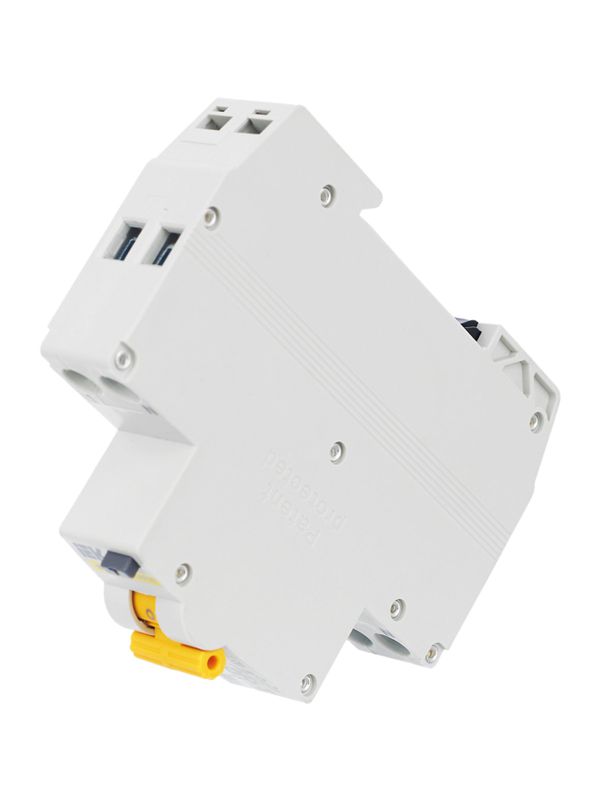  Выключатель автоматический дифференциального тока C 20А 10мА АВДТ32МL KARAT IEK MVD12-1-020-C-010 фото в каталоге от BTSprom.by