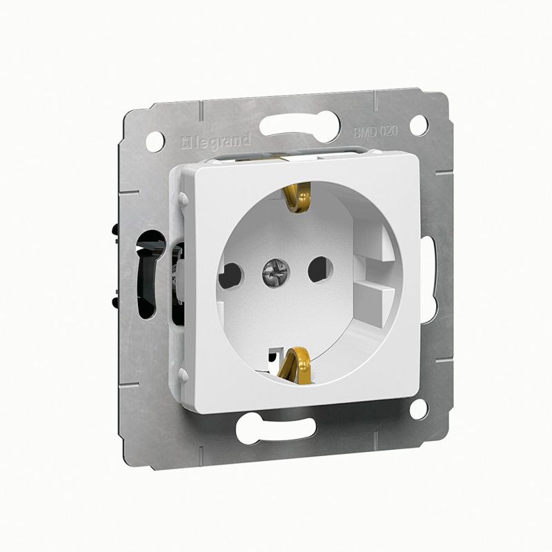 розетка 1-м сп cariva 16а ip20 2p+e защ. шторки немецк. стандарт винтов. клеммы механизм бел. (diy-упак.) leg 695947 от BTSprom.by