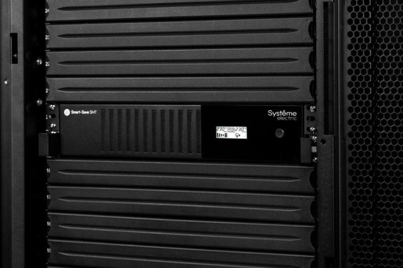  Источник бесперебойного питания Smart-Save SMT SE 1000В.А RM 2U AVR 6 C13 230В SmartSlot SE SMTSE1000RMI2U фото в каталоге от BTSprom.by