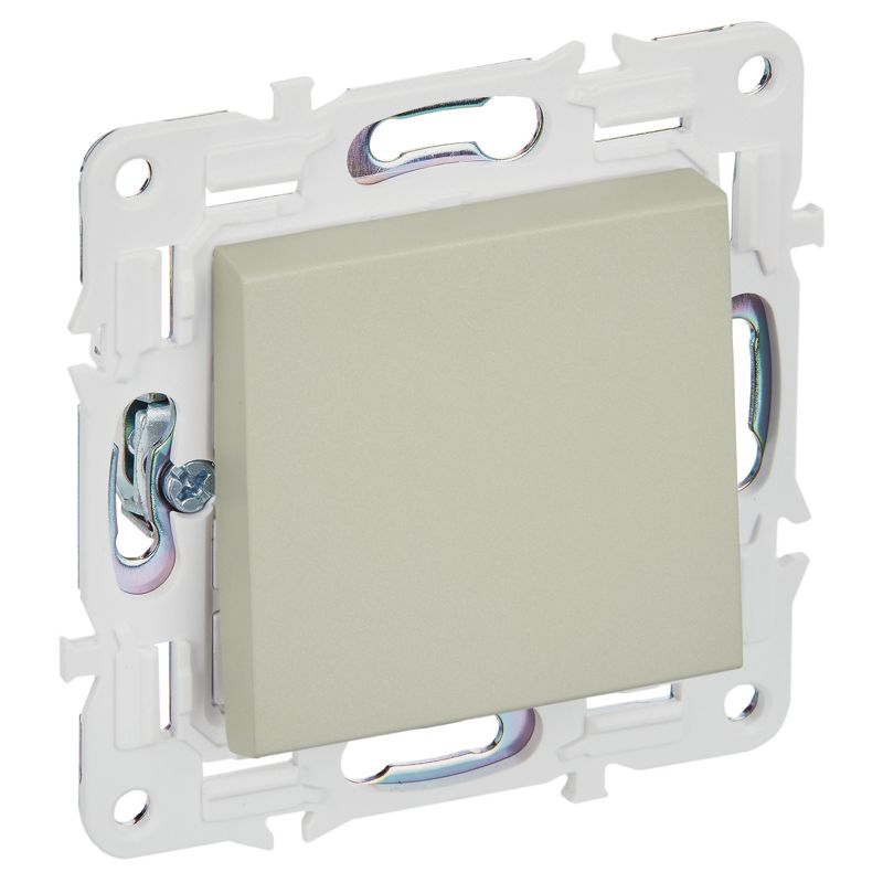 выключатель перекрестный 1-кл. skandy 10а sk-v03b беж. iek sk-v13-0-10-k10 от BTSprom.by