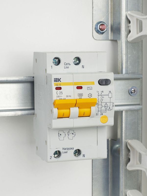  Выключатель автоматический дифференциального тока 2п C 25А 300мА тип AC 4.5кА АД-12 KARAT IEK MAD10-2-025-C-300 фото в каталоге от BTSprom.by