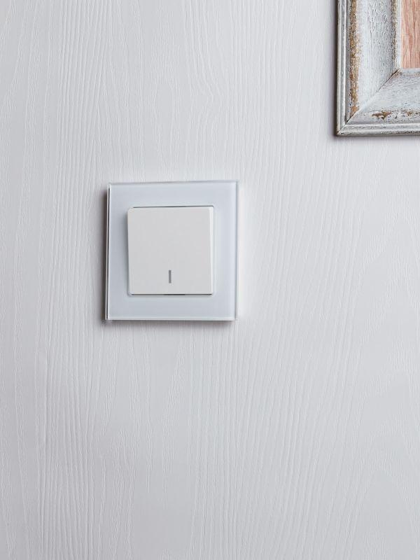  Выключатель проходной 1-кл. СП BRITE ВС10-1-7-БрБ 10А с индик. механизм бел. IEK BR-V12-1-10-K01 фото в каталоге от BTSprom.by