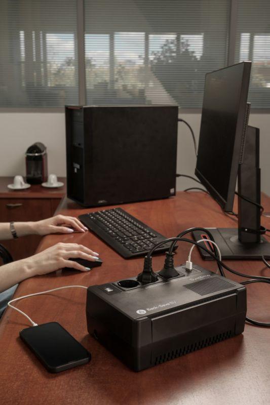  Источник бесперебойного питания Back-Save BV SE 600В.А AVR 3 Schuko 230В 1 USB-A SE BVSE600RS фото в каталоге от BTSprom.by