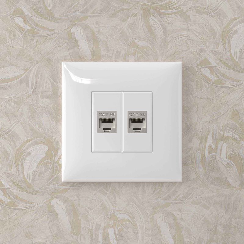  Розетка компьютерная 2-м СП Avanti "Белое облако" RJ45 кат.5E без шторок экранир. механизм DKC 4400764 фото в каталоге от BTSprom.by