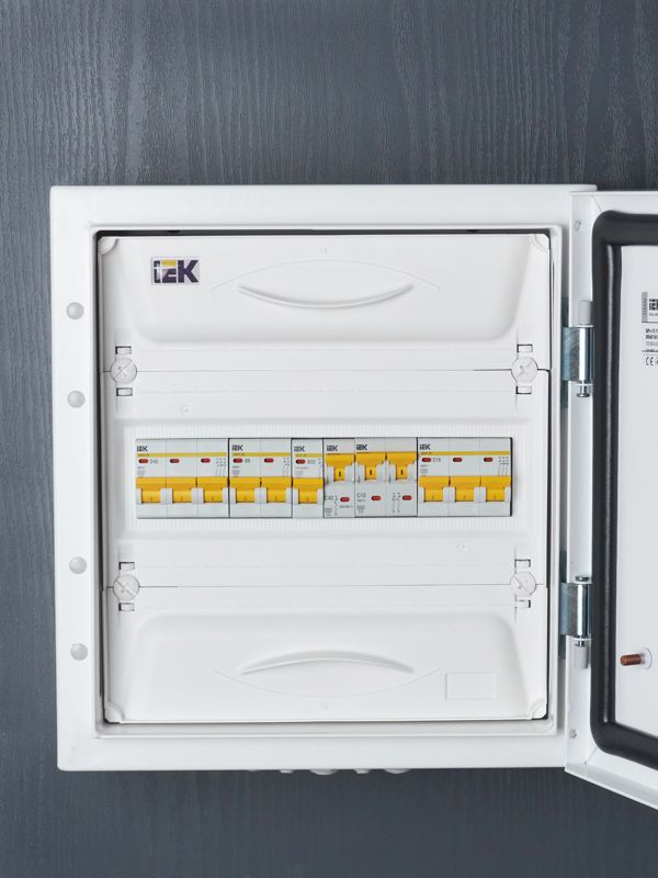  Выключатель автоматический модульный 1п C 40А 6кА ВА47-60M KARAT IEK MVA31-1-040-C фото в каталоге от BTSprom.by