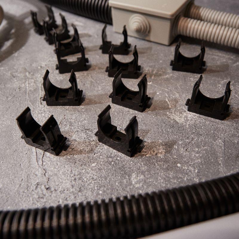  Держатель для труб (клипса) d25мм для монтажн. пистолета черн. Rexant 28-0425-2 фото в каталоге от BTSprom.by