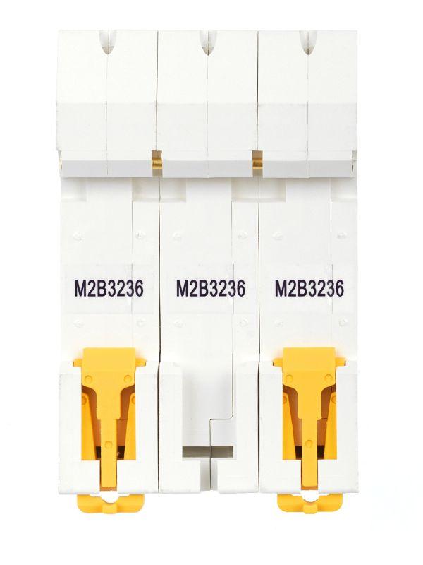  Выключатель автоматический модульный 3п B 32А M06N ARMAT IEK AR-M06N-3-B032 фото в каталоге от BTSprom.by