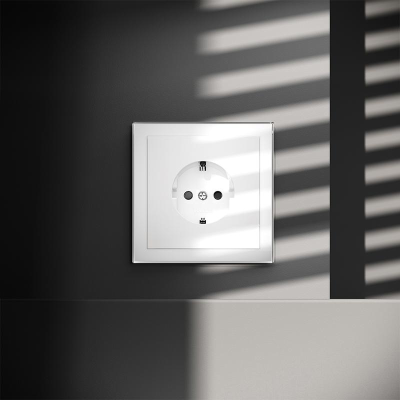  Розетка 1-м СП S70 16А с заземл. защ. шторки механизм бел. глянцевый Voltum VLS040201 фото в каталоге от BTSprom.by