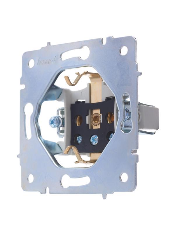  Розетка 1-м СП Vesna с заземл. защ. шторки ПБТ механизм жемчуж./бел. перламутр LEZARD 742-3088-124B фото в каталоге от BTSprom.by