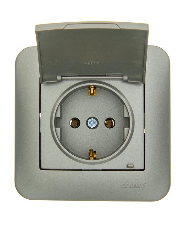  Розетка 1-м СП ASTI 16А IP20 с заземл. с крышкой термопласт в сборе платина. LEZARD 7081-3535-123В фото в каталоге от BTSprom.by