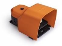 педаль с защитной крышкой две скорости (2x(1но+1нз)) (с возм. подкл. аксессуаров) оранж. emas pdka11gx20t от BTSprom.by