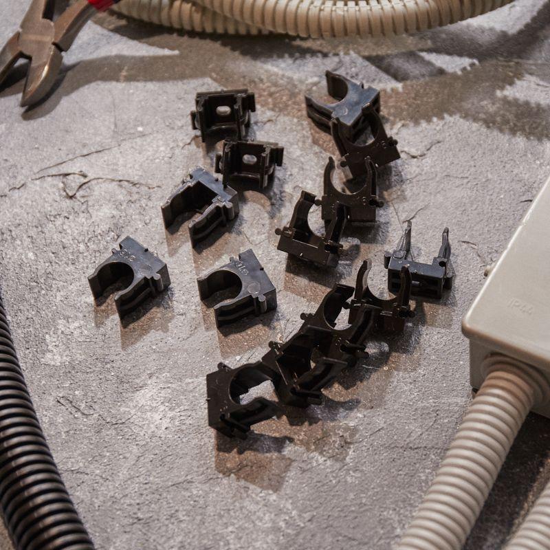  Держатель для труб (клипса) d16мм для монтажн. пистолета черн. Rexant 28-0416-2 фото в каталоге от BTSprom.by