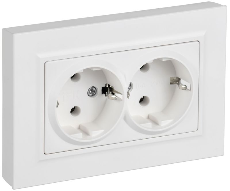 розетка 2-м сп brite рспл12-3-браб 16а в сборе с заземл. без защ. шторок плоская арктич. бел. iek br-r27-16-k91-f от BTSprom.by