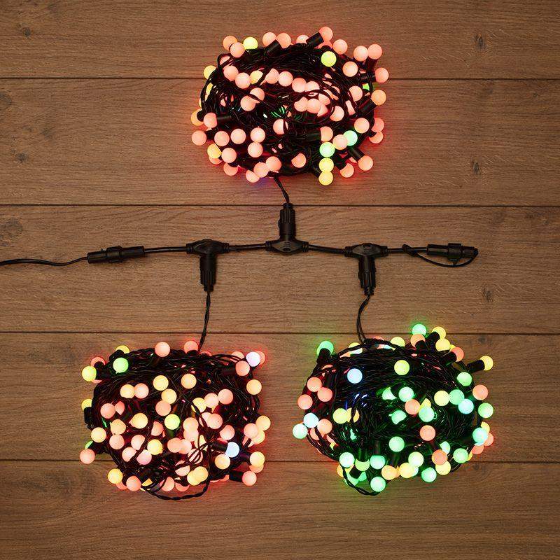Гирлянда светодиодная "LED ClipLight-Мультишарики" 3 нити х20м 399LED RGB 25Вт 24В IP65 свечение с динамикой трансф. в компл. провод ПВХ темн. зел. Neon-Night 323-619 фото в каталоге от BTSprom.by  Гирлянда светодиодная "LED ClipLight-Мультишарики" 3 нити х20м 399LED RGB 25Вт 24В IP65 свечение с динамикой трансф. в компл. провод ПВХ темн. зел. Neon-Night 323-619 фото в каталоге от BTSprom.by