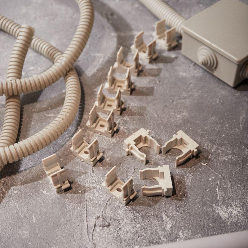  Держатель для труб (клипса) d20мм для монтажн. пистолета сер. Rexant 28-0420-1 фото в каталоге от BTSprom.by