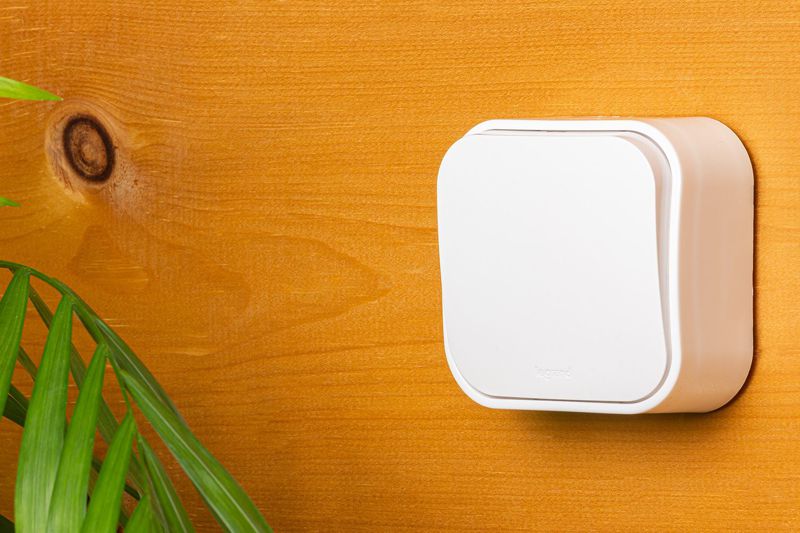  Выключатель 1-кл. ОП Quteo 10А IP20 10AX бел. IEK 782200 фото в каталоге от BTSprom.by