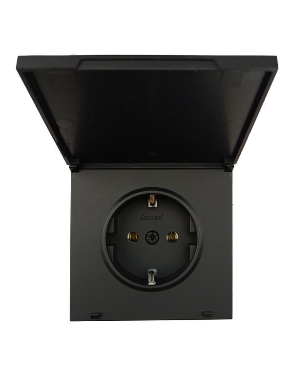  Розетка 1-мест. с/з с крышкой ПБТ СП ZIMA IP20 16А безвинт. зажим черн. бархат LEZARD 704-4288-123BQC фото в каталоге от BTSprom.by