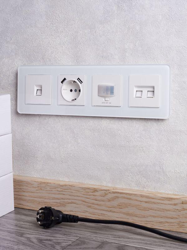  Датчик движения BRITE ДС10-1-БрБ механизм бел. IEK BR-MS10-N-150-05-K01 фото в каталоге от BTSprom.by