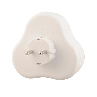  Разветвитель 3-м с заземл. Accessories треугольный LEZARD 715-0900-609 фото в каталоге от BTSprom.by