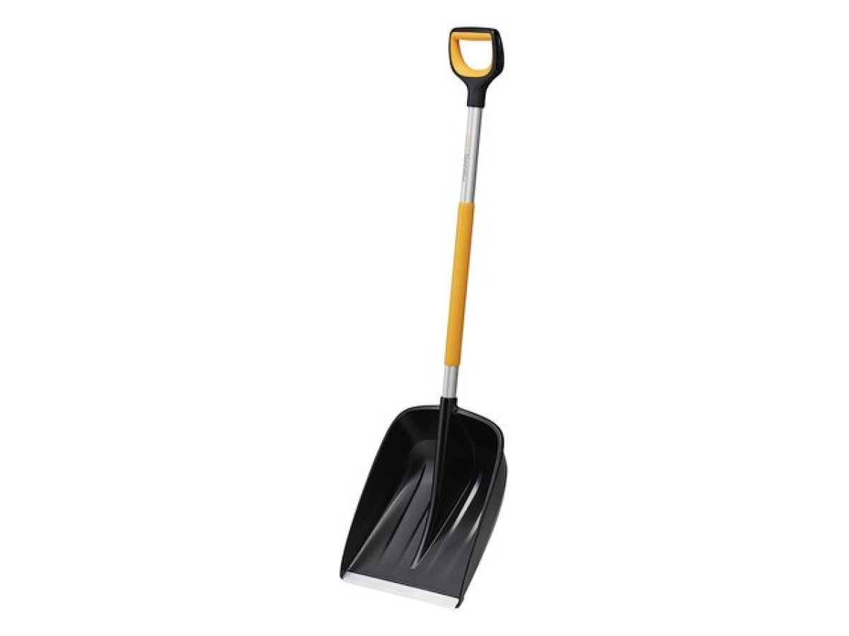 лопата снеговая x-series fiskars (длина:1320мм, ширина:360мм) 1057177 от BTSprom.by