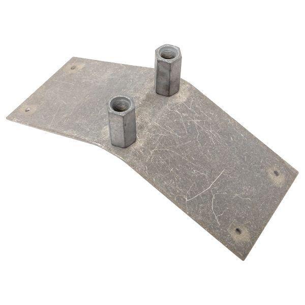  Крепление молниеприемника d16 на конек угол 130град. HZ EKF lp-04003-sp фото в каталоге от BTSprom.by