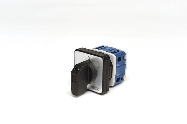 переключатель двухпозиционный (0-1) 4 полюса 16а emas psa016ak431s от BTSprom.by