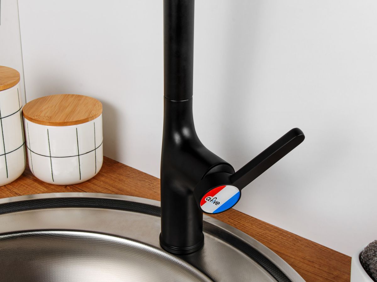  Смеситель для кухни (Lt) D35, серия Lotus черный, a-five (J-излив: длина 208 мм, высота 285 мм, вытягивающийся двухрежимный) A5-0625 фото в каталоге от BTSprom.by