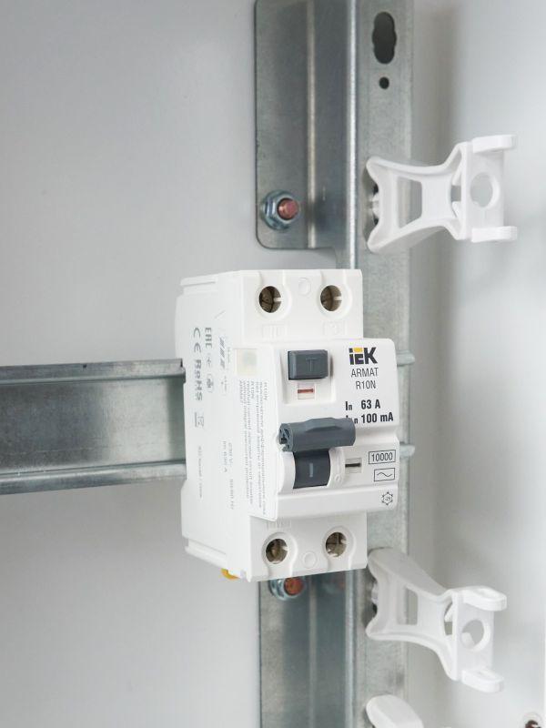  Выключатель дифференциального тока (УЗО) 2п 63А 100мА тип AC ВДТ R10N ARMAT IEK AR-R10N-2-063C100 фото в каталоге от BTSprom.by