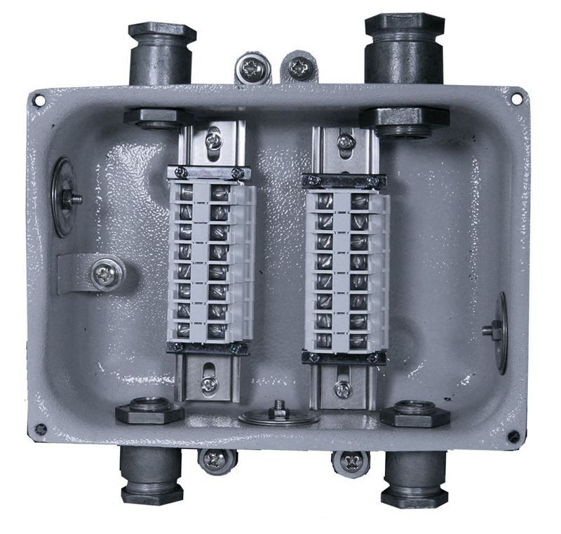 коробка клеммная кзнс-16 у2 16 зажимов ip65 (метал. вводы) электротехник et002544 от BTSprom.by