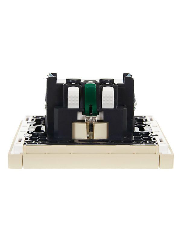  Розетка СП FORTE&PIANO FP414 16А с заземл. без защ. шторок безвинт. крепл. ваниль IEK FP-R11-16-1-K10 фото в каталоге от BTSprom.by