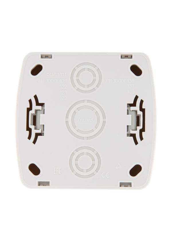  Розетка 1-м ОП Demet с заземл. с защ. крышкой керамика бел. LEZARD 711-0200-123 фото в каталоге от BTSprom.by