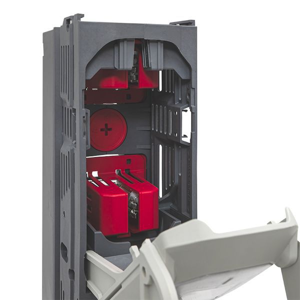  Выключатель-разъединитель УВРЭ v2 верт. (185мм) 630А одновременный под ППН габ.3 PROxima EKF uvre2-v-630-o фото в каталоге от BTSprom.by