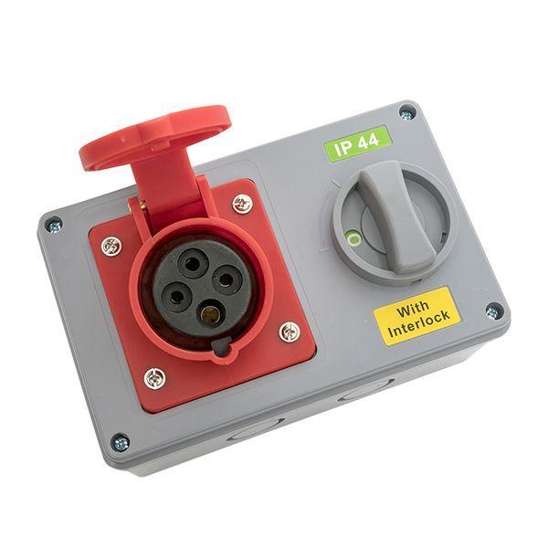  Розетка 1414 3Р+РЕ 16А 380В IP44 с блокировкой и выкл. EKF ps-1414-16-380 фото в каталоге от BTSprom.by