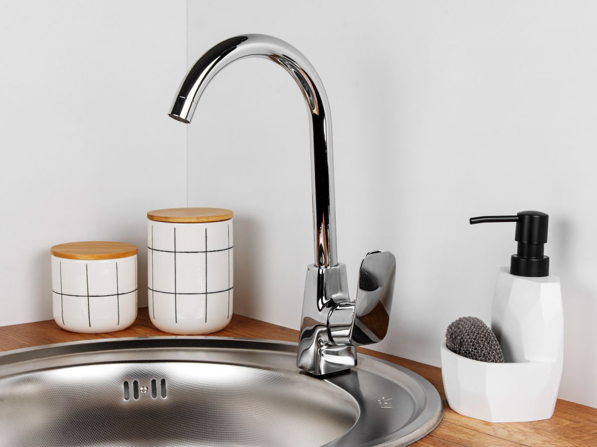  Смеситель для кухни (Lt) D35, серия Daisy хром, a-five (J-излив: длина 156 мм, высота 258 мм, поворотный) A5-0324 фото в каталоге от BTSprom.by