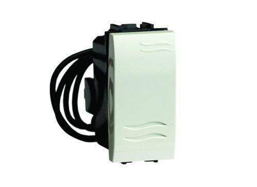 выключатель 1-кл. 1мод. brava 16а ip20 с подсветкой сл. кость dkc 75001sl от BTSprom.by