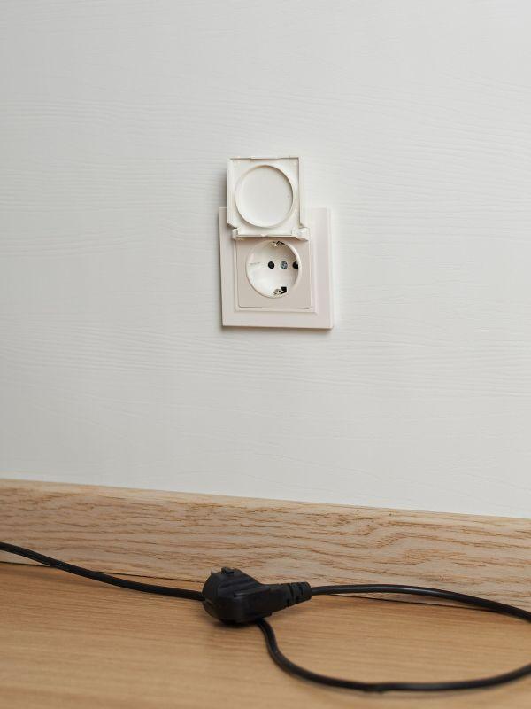  Розетка BRITE РСбш10-3-44-БрЖ 16А IP44 с заземл. защ. шторки с крышкой механизм жемчуж. IEK BR-R16-16-44-K36 фото в каталоге от BTSprom.by