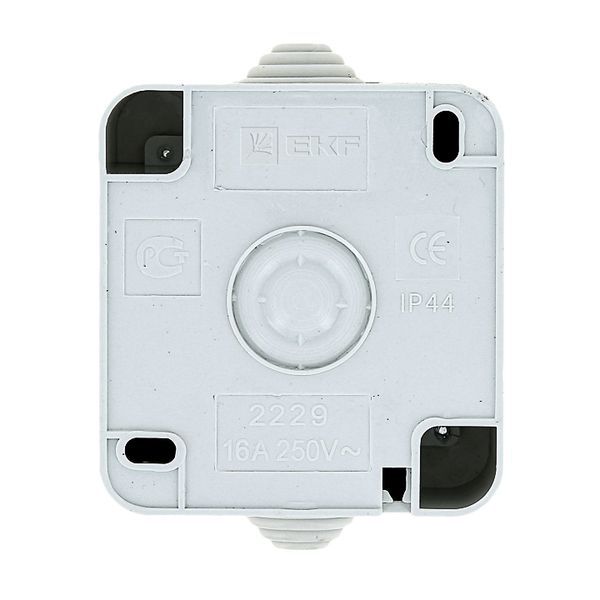  Розетка 1-м ОП Прага 16А IP44 с заземл. с крышкой бел. EKF EKR16-029-10-44 фото в каталоге от BTSprom.by