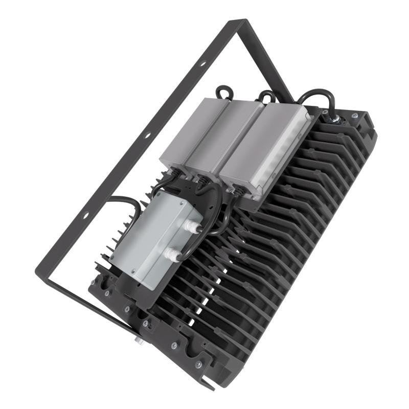 прожектор светодиодный lad led r700-3-pc-120-750-d48-300l1 st 300вт ip67 5000к 230в cri70 ксс типа "д" крепление на лире ладзавод ladr73pcls750d48300l1st от BTSprom.by