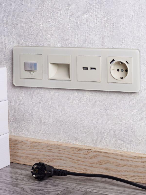  Датчик движения BRITE ДС10-1-БрКр механизм беж. IEK BR-MS10-N-150-05-K10 фото в каталоге от BTSprom.by