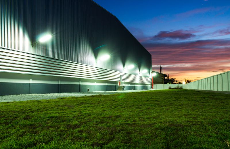  Кронштейн КР-3 d48мм L250 настен. регулир. угол бел. IEK LDKU0D-CR-48-0250-33-K01 фото в каталоге от BTSprom.by