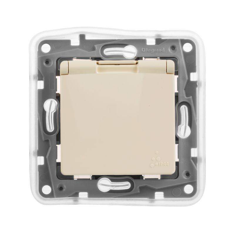 розетка 1-м сп etika 16а ip44 2p+e с заземл. защ. шторки с крышкой немецк. стандарт безвинтов. клеммы механизм сл. кость leg 672332 от BTSprom.by