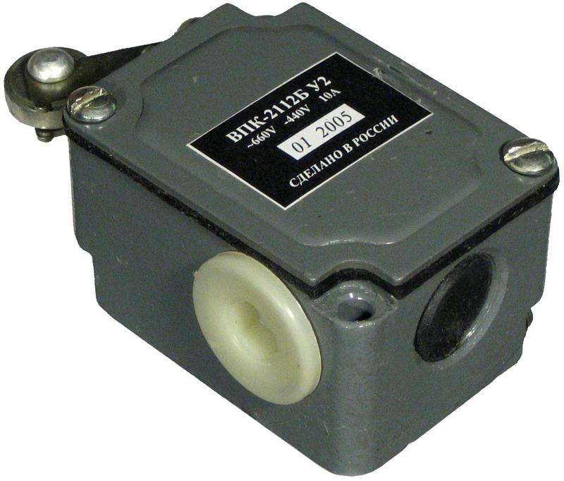 выключатель путевой конечный впк-2112б у2 1но+1нз 10а ip67 ступень 3 рычаг с роликом реле и автоматика a8014-80085541 от BTSprom.by