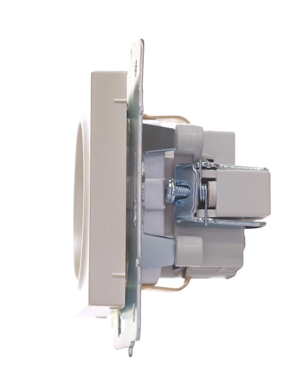  Розетка 1-м СП Vesna с заземл. защ. шторки ПБТ механизм жемчуж./бел. перламутр LEZARD 742-3088-124B фото в каталоге от BTSprom.by