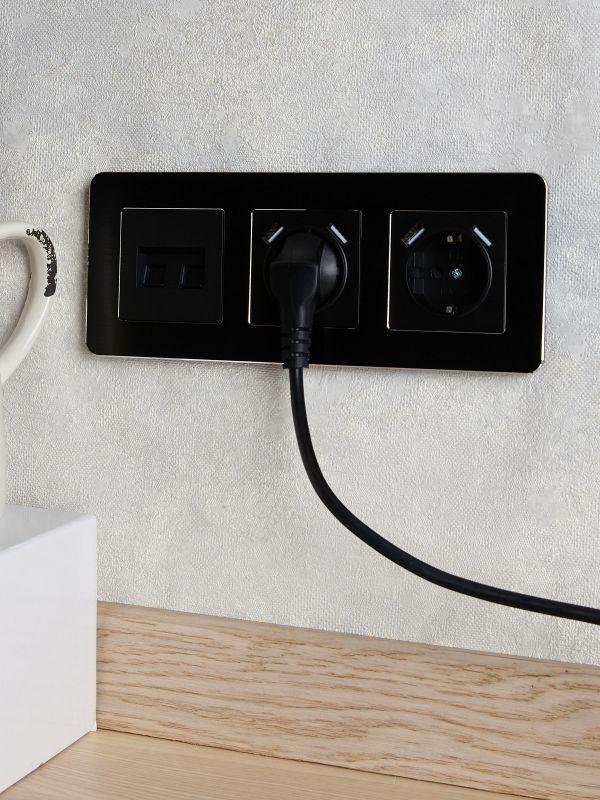  Рамка 3-м BRITE РУ-3-1-Бр метал. черн. RE AL IEK BR-M32-M-21-K02 фото в каталоге от BTSprom.by