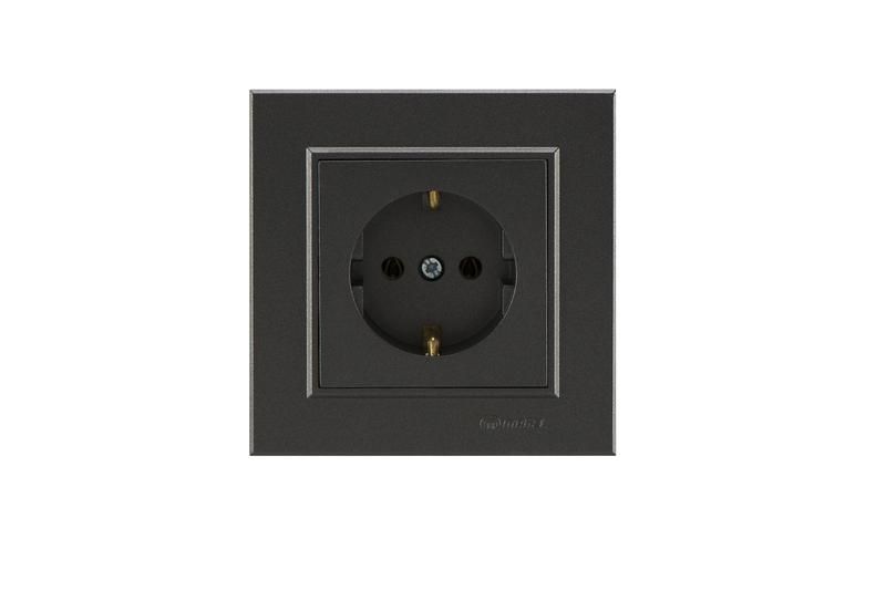 розетка с/з сп karea 16а ip20 дым. керамика makel 56050008 от BTSprom.by