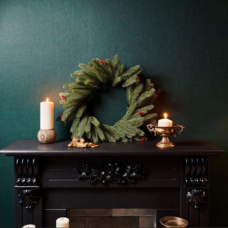  Венок еловый с ягодами d45см IP44 литой Neon-Night 307-149 фото в каталоге от BTSprom.by