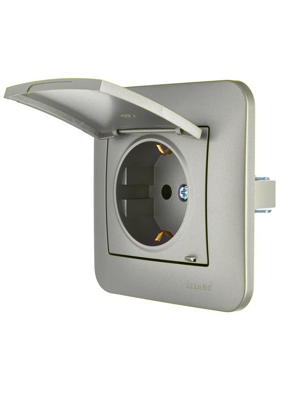  Розетка 1-м СП ASTI 16А IP20 с заземл. с крышкой термопласт в сборе платина. LEZARD 7081-3535-123В фото в каталоге от BTSprom.by