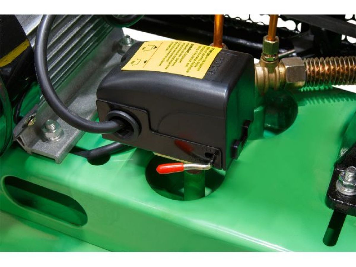  Компрессор ECO AE-1005-B1 ременной (380 л/мин, 8 атм, ременной, масляный, ресив. 100 л, 220 В, 2.20 кВт) AE-1005-B1 фото в каталоге от BTSprom.by